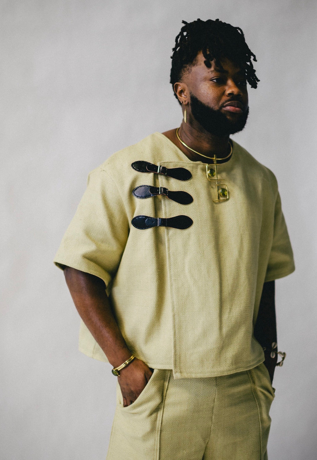 The Artisan Buckle Set