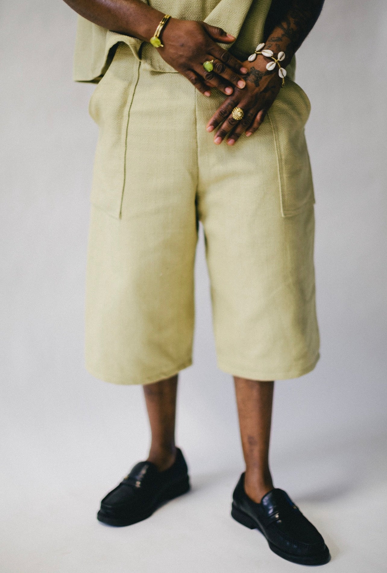 The Artisan Buckle Set